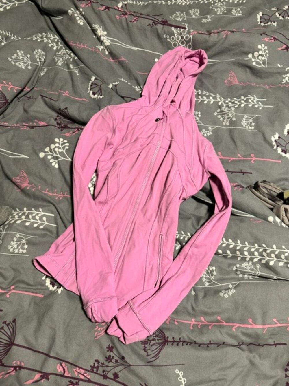 Lululemon define hooded jacket nulu size 0 dahlia mauve